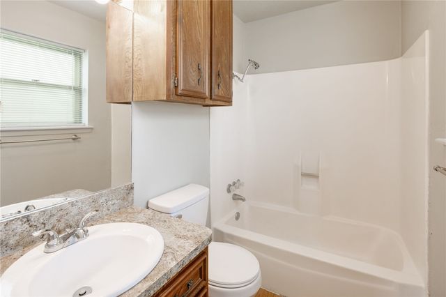 904 Holleman Drive, College Station, TX 77840