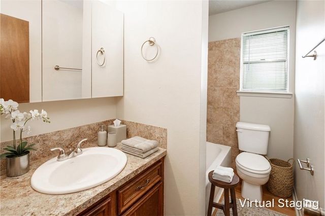 904 Holleman Drive, College Station, TX 77840