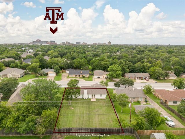 904 Holleman Drive, College Station, TX 77840