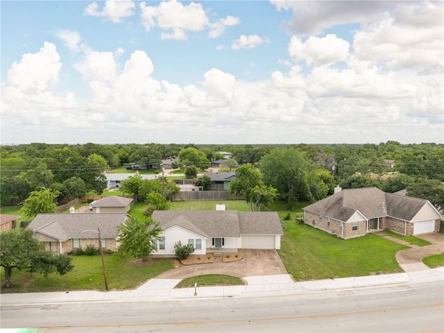 904 Holleman Drive, College Station, TX 77840