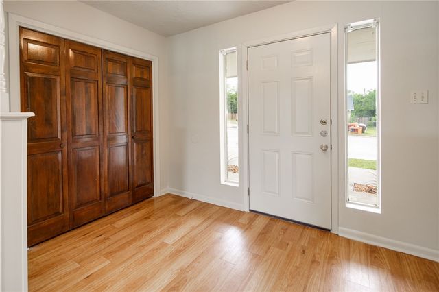 904 Holleman Drive, College Station, TX 77840