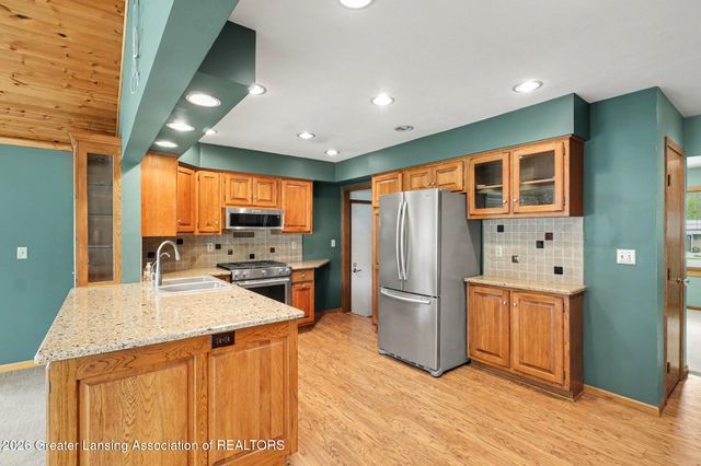 882 Miami Drive, Mason, MI 48854