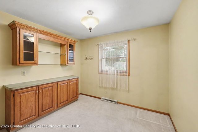 882 Miami Drive, Mason, MI 48854