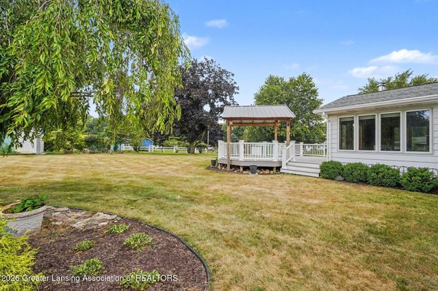 882 Miami Drive, Mason, MI 48854
