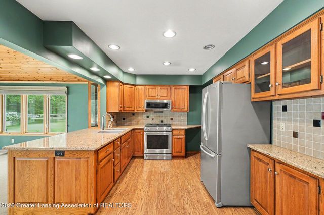 882 Miami Drive, Mason, MI 48854