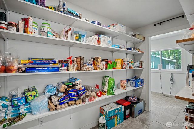14640 164th Lane SE, Rainier, WA 98576