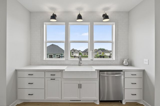 15450 110th Avenue N, Dayton, MN 55369