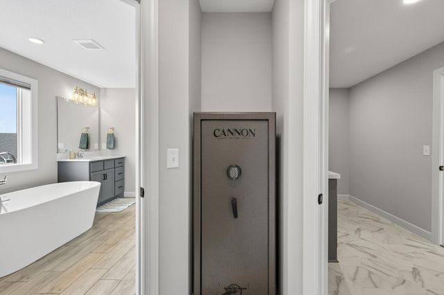 15450 110th Avenue N, Dayton, MN 55369