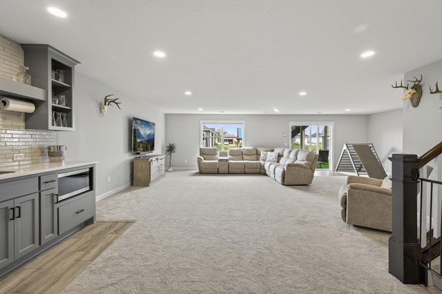 15450 110th Avenue N, Dayton, MN 55369