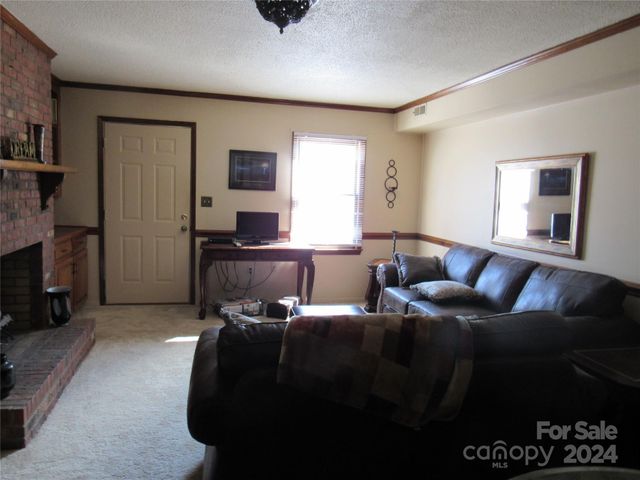 171 Fox Run Road, Forest City, NC 28043