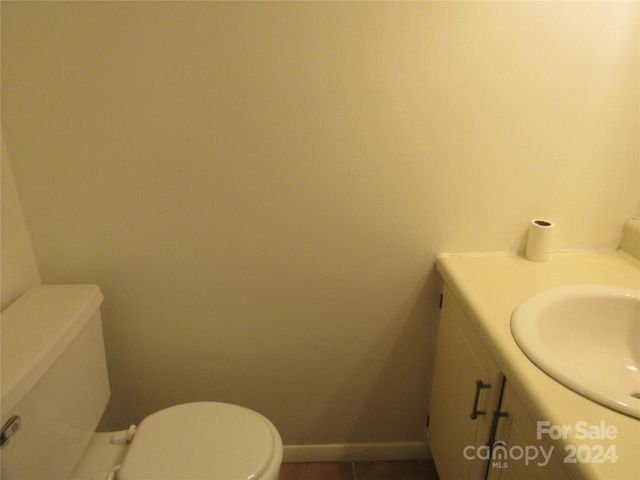 171 Fox Run Road, Forest City, NC 28043