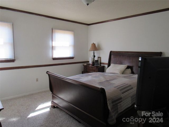 171 Fox Run Road, Forest City, NC 28043