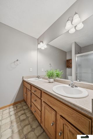 1936 Connor Street, Lincoln, NE 68505