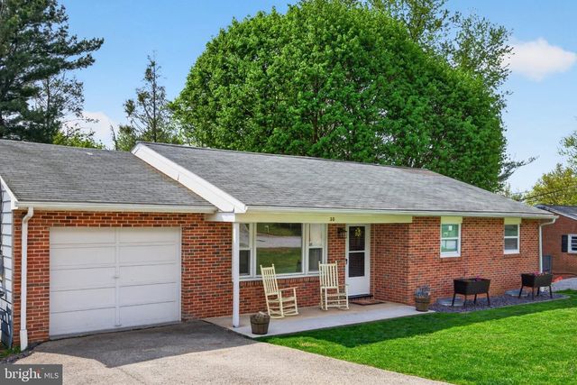 30 MERRIN RD, York, PA 17402
