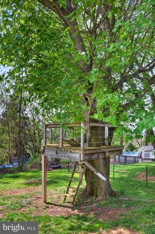 30 MERRIN RD, York, PA 17402