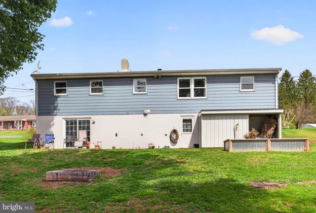 30 MERRIN RD, York, PA 17402