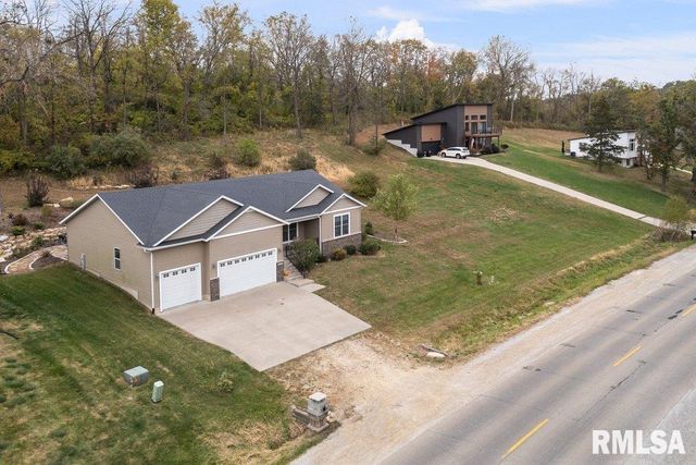 1215 Waverly Rd Road, Davenport, IA 52804