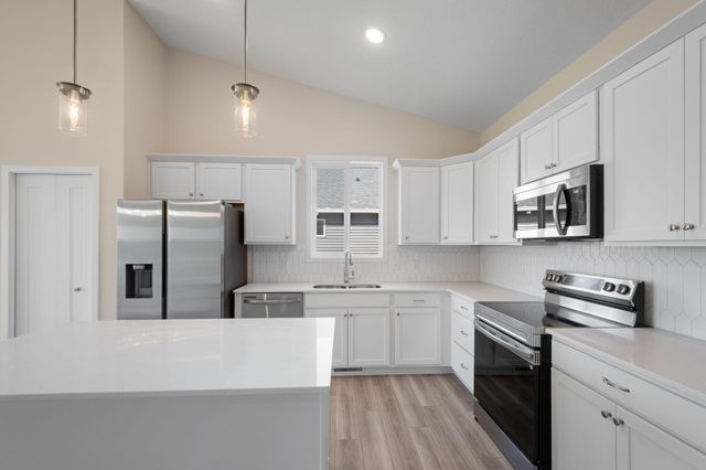 1214 Compton Avenue, River Falls, WI 54022