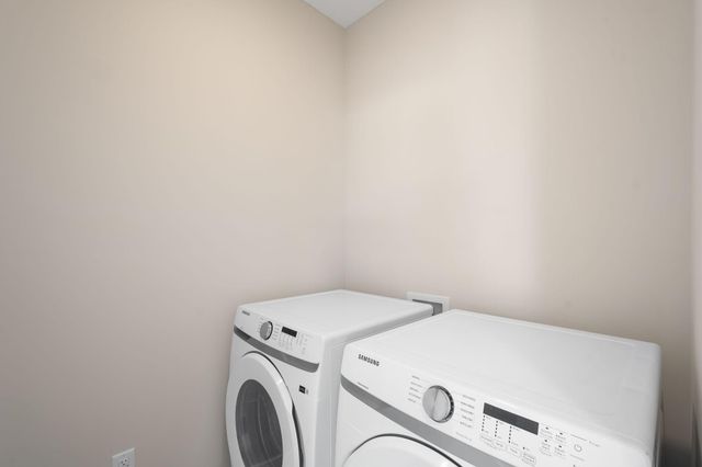 1214 Compton Avenue, River Falls, WI 54022