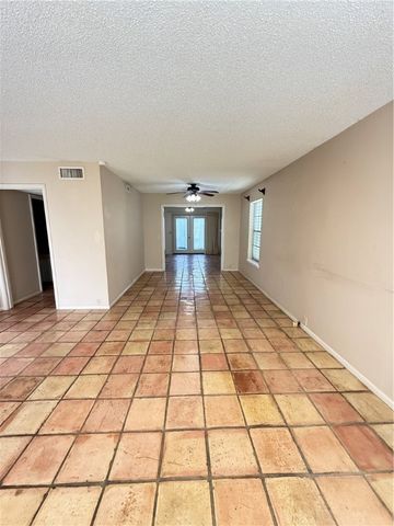 76 Townhouse, Corpus Christi, TX 78412