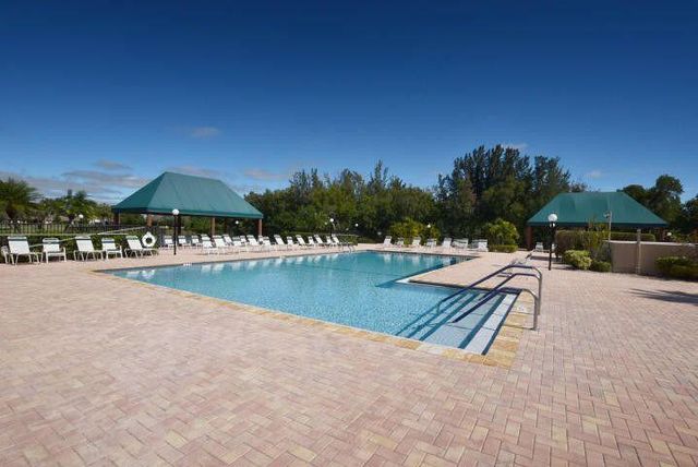 8304 Waterline Drive 103, Boynton Beach, FL 33472