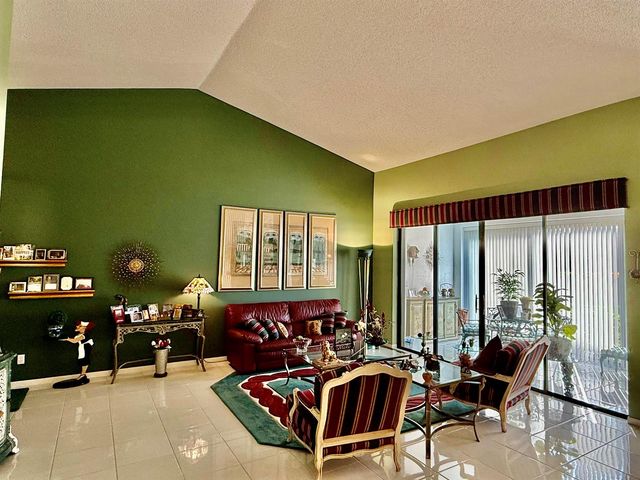 8304 Waterline Drive 103, Boynton Beach, FL 33472