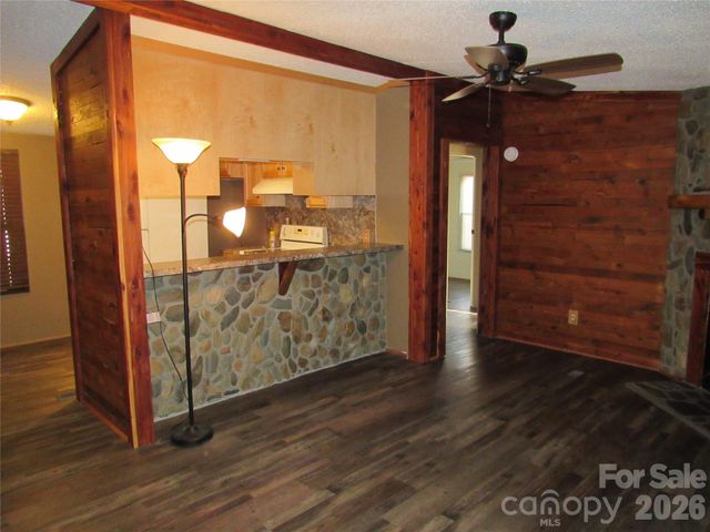 6825 Nance Tarlton Road, Marshville, NC 28103