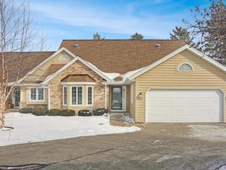 844 Shoal CREEK #C, Waterford, WI 53185