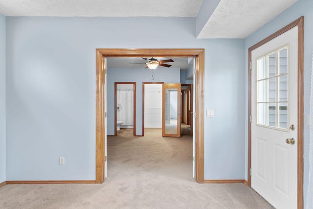 1319 Woodcastle Road, Nixa, MO 65714