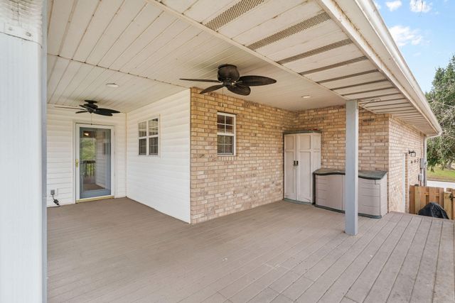 1319 Woodcastle Road, Nixa, MO 65714