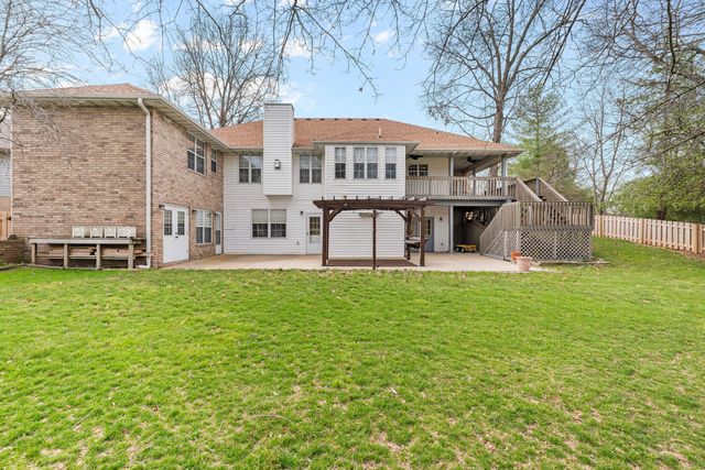 1319 Woodcastle Road, Nixa, MO 65714