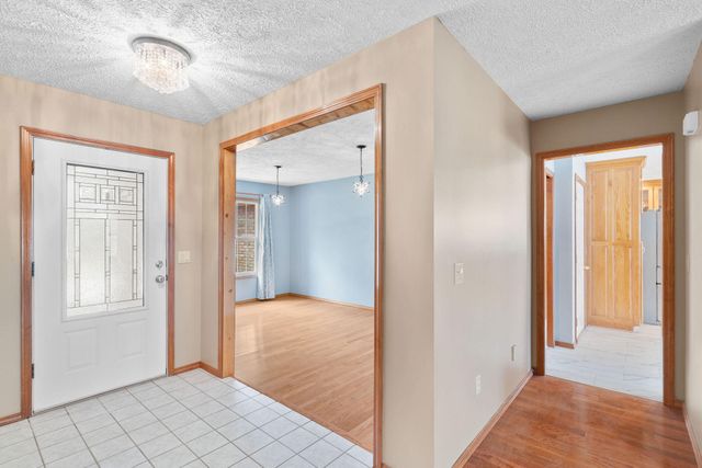 1319 Woodcastle Road, Nixa, MO 65714