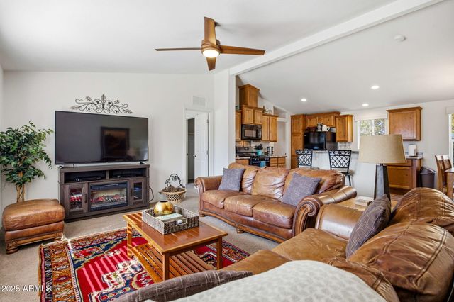 3144 TONTO Drive, Overgaard, AZ 85933