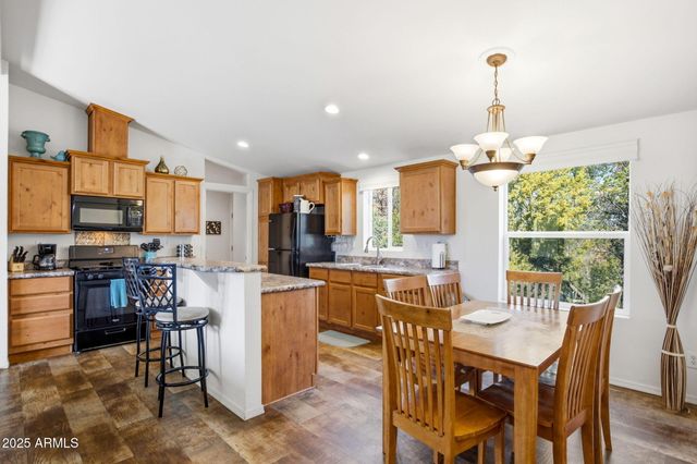 3144 TONTO Drive, Overgaard, AZ 85933