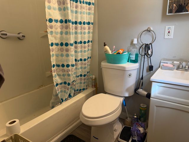 75 Willard Avenue 4, Elgin, IL 60120