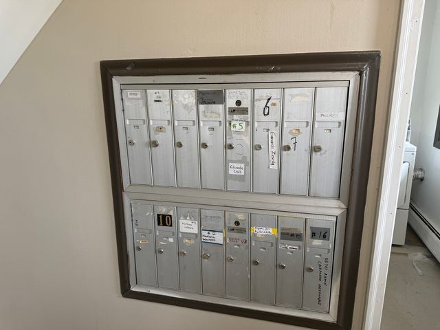 75 Willard Avenue 4, Elgin, IL 60120