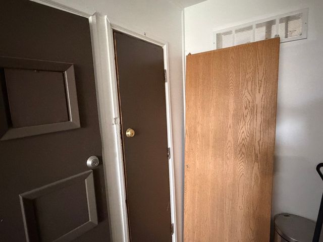 75 Willard Avenue 4, Elgin, IL 60120