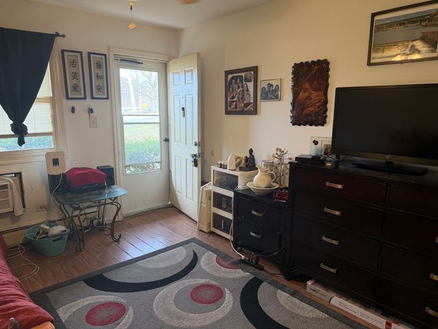 75 Willard Avenue 4, Elgin, IL 60120