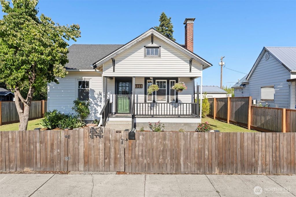 928 F Street, Centralia, WA 98531