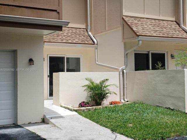 843 NW 81st Avenue 7, Plantation, FL 33324