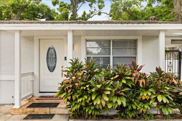 6908 N OREGON AVENUE, Tampa, FL 33604