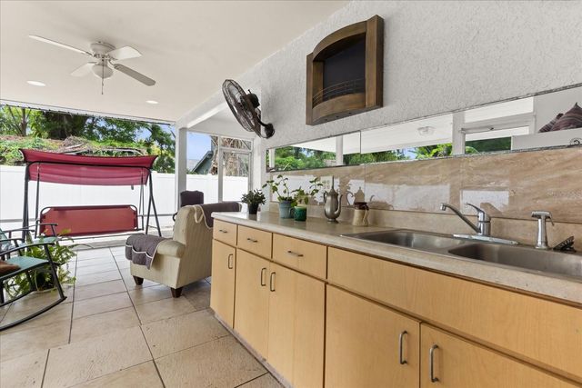 6908 N OREGON AVENUE, Tampa, FL 33604