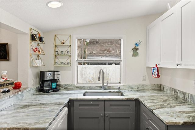 6908 N OREGON AVENUE, Tampa, FL 33604