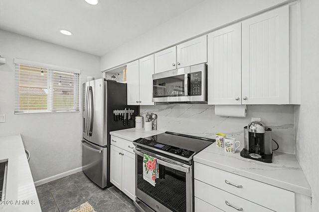 6270 N 78TH Street 325, Scottsdale, AZ 85250