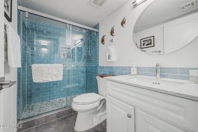 6270 N 78TH Street 325, Scottsdale, AZ 85250