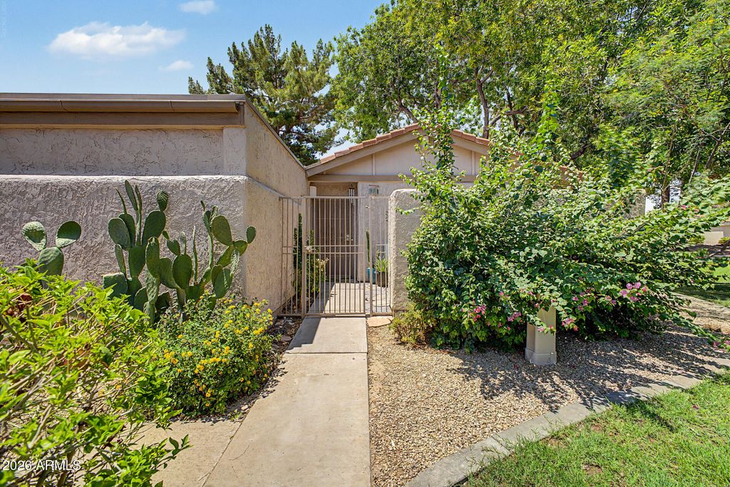 6270 N 78TH Street 325, Scottsdale, AZ 85250