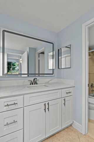 123 Yacht Club Way 207, Hypoluxo, FL 33462