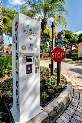 123 Yacht Club Way 207, Hypoluxo, FL 33462