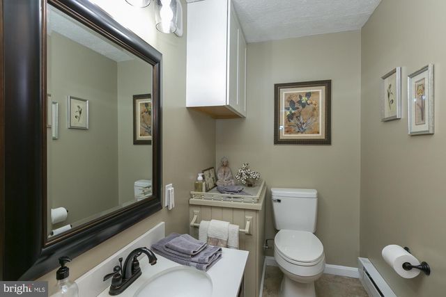 6529 MIDDLEWAY PIKE, Kearneysville, WV 25430