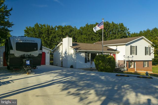 6529 MIDDLEWAY PIKE, Kearneysville, WV 25430